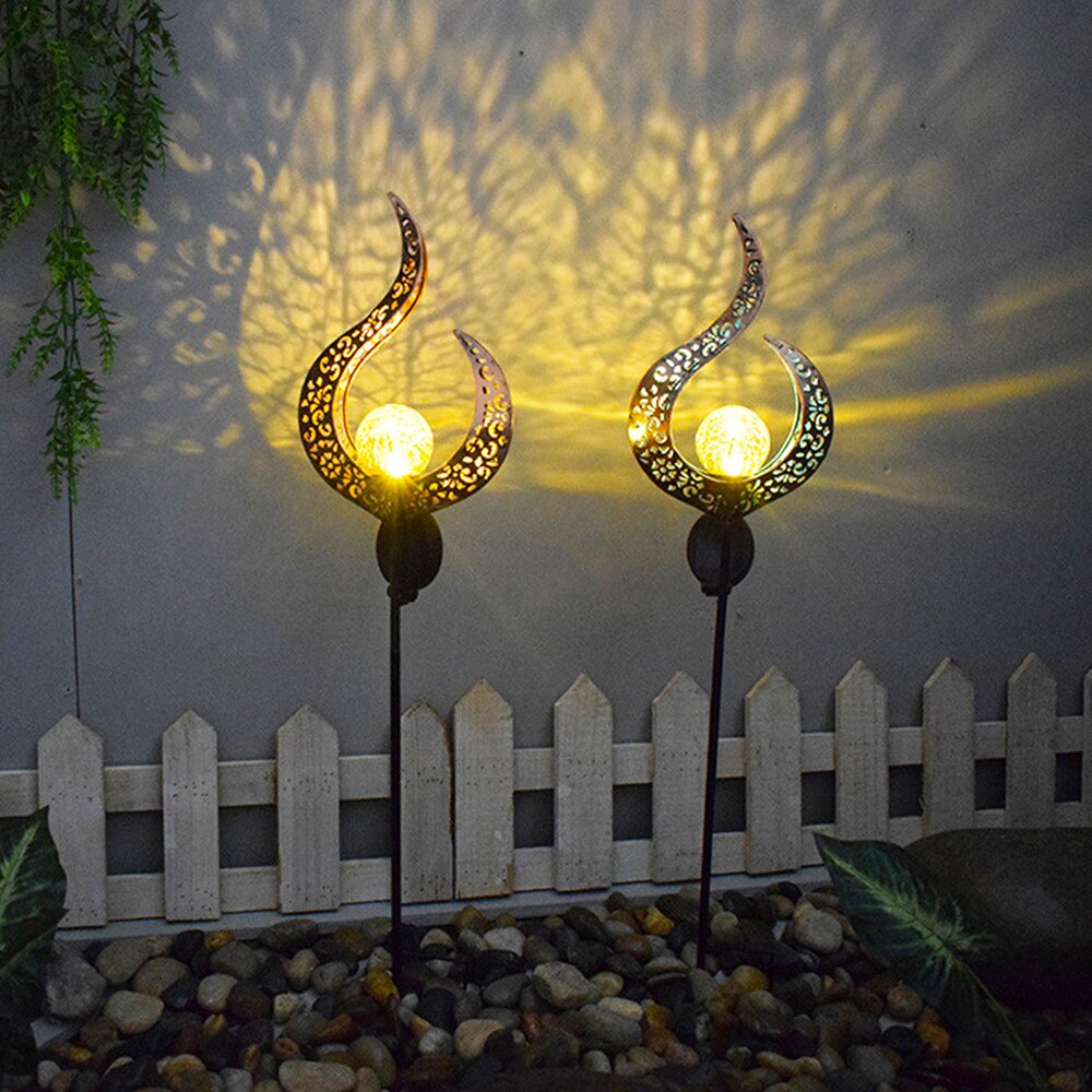 Solar Light Lamp for Lawn from Papa Living