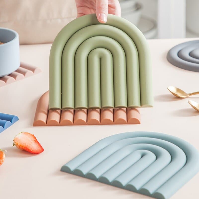 Heat-resistant Silicone Placemats for Dining Table